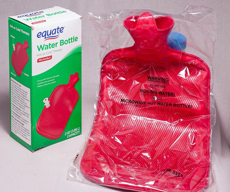 Equate Reusable Hot or Cold Therapy Water Bottle, 2 qt. NEW!
