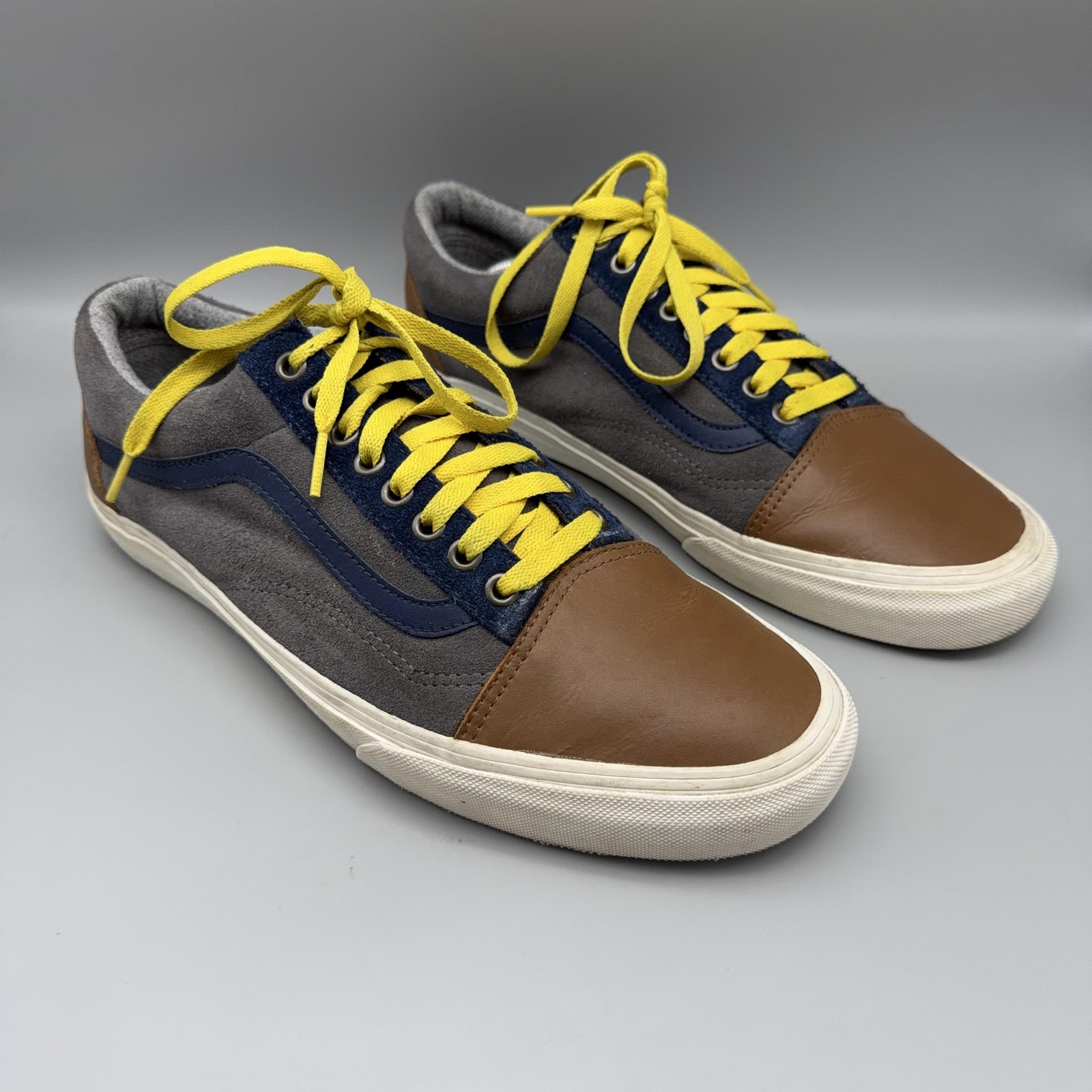 Vans Shoes Mens Size 11.5 Old Skool Gray Brown Yellow Low Top Skate Sneakers Y2K