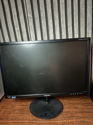 Samsung SyncMaster S24B420BW 24 Zoll Monitor 1920x1200 WUXGA TN 5ms Schwarz