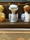 NIB 8 1980s Avon American Fashion Ladies Porcelain Thimbles & Wood Display Stand — photo 7