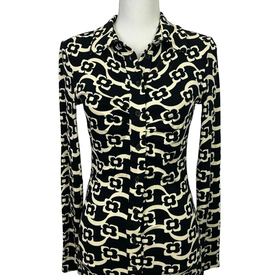 Hurley Women’s Dress Sz XS Multi Colors Stretch Button Front Long Sleeves - Image 2 of 4