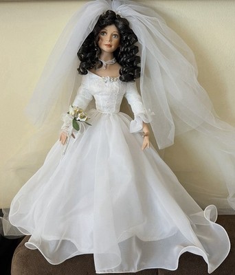 Paradise Gallery Porcelain Bride Doll  Sophia LE 971, 18 in, 2001, Tom Francirek