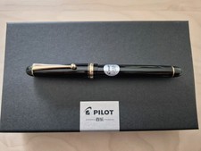 Pilot Custom 74 Füllfederhalter 14K Soft Med...