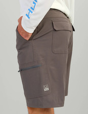 HUK Fishing Men's Small Next Level 10.5" Shorts Quick Dry Iron Gray NWT MSRP $65