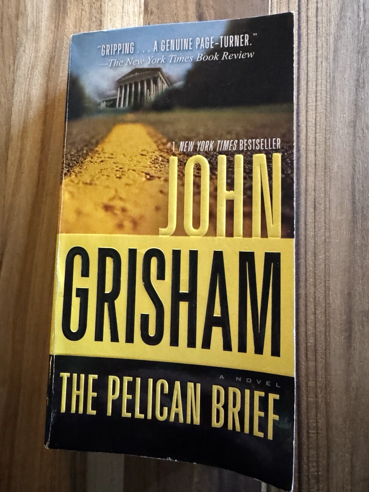 The Pelican Brief by John Grisham: Randomhouse Paperback