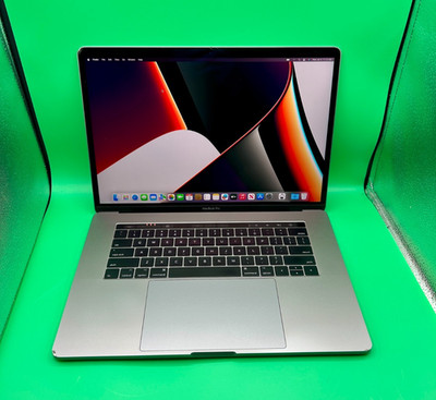 Apple MacBook Pro 15'' 2017 A1707 i7-7700HQ 2.90GHz 16GB RAM 1TB SSD AMD 560 4GB