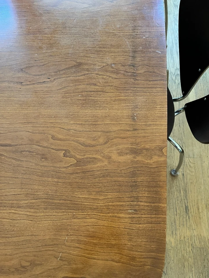 Mesa de comedor extensible moderna de madera de cerezo de mediados de siglo Foto 4 de 4