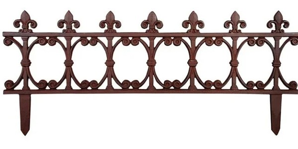 Valla decorativa de metal marrón