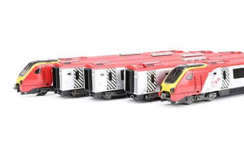Bachmann Spur O 32-626 Virgin Class 221 Super Voyager 5 Wagen DMU No.221101 'Lou | Condition: Used