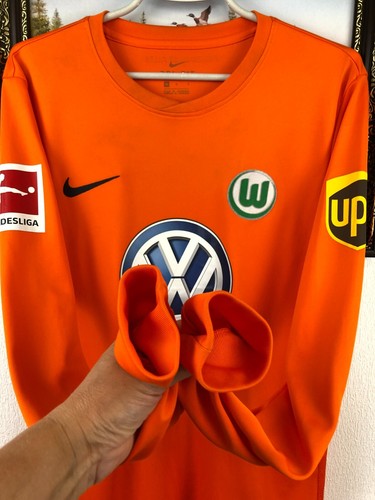 VfL Wolfsburg football shirt Soccer #1 Casteels Rare Nike Jersey Size M - Picture 11 of 19