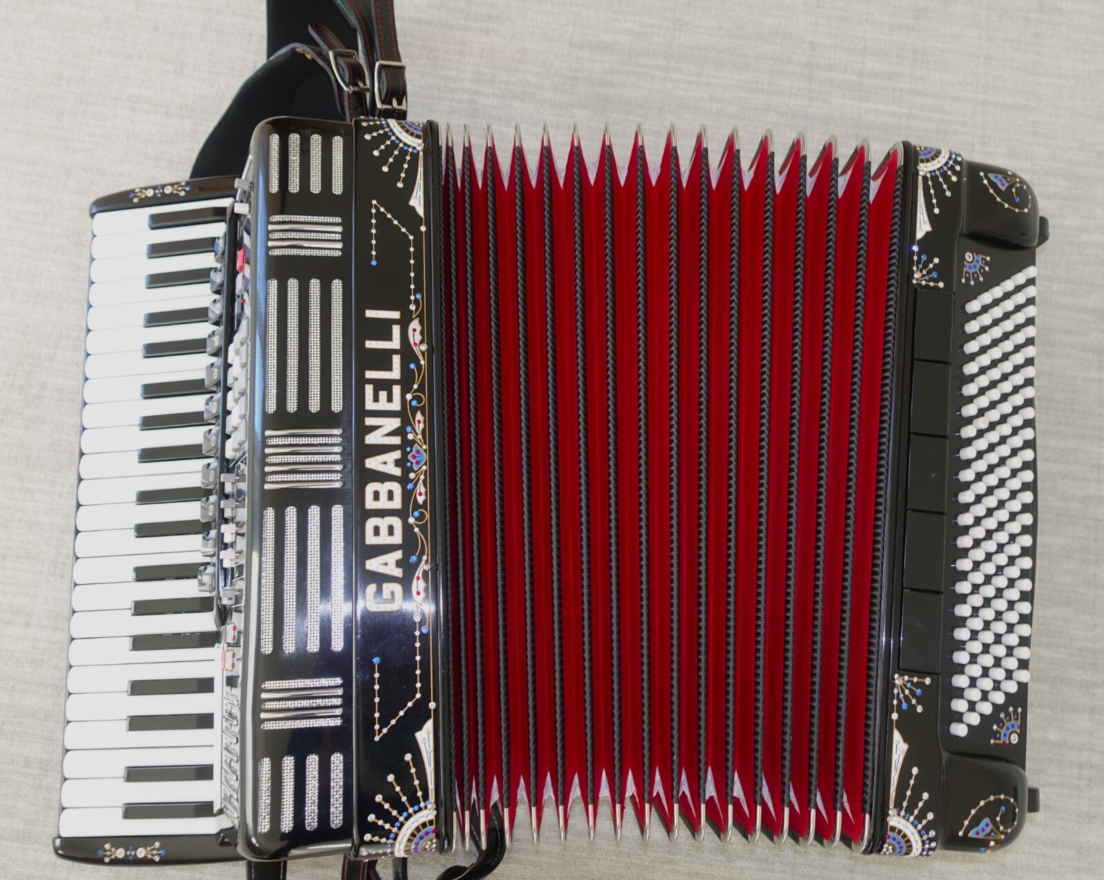 Gabbanelli Accordion CH2 Series with a Sophisticated Elka MIDI
