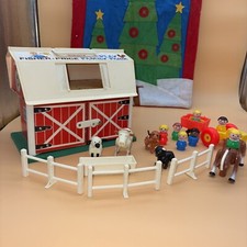 Vintage 1967 Fisher Price 915 Little People Play Family Farm Barn W/ Animals
