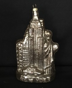 Pottery Barn Ny Glass Ornament Sold Out Edition In Elegant