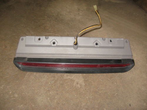 1996 1997 1998 1999 FITS SUBARU FORESTER HIGH MOUNT STOP LAMP BRAKE LIGHT - Picture 3 of 3