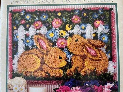 BRAND NEW Caron WonderArt ~ Garden Bunnies ~ Latch Hook Kit 20" x 27" - Picture 2 of 5