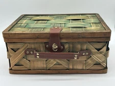 Fabulous Green Picnic Basket Suitcase Lined Inside With Accessories