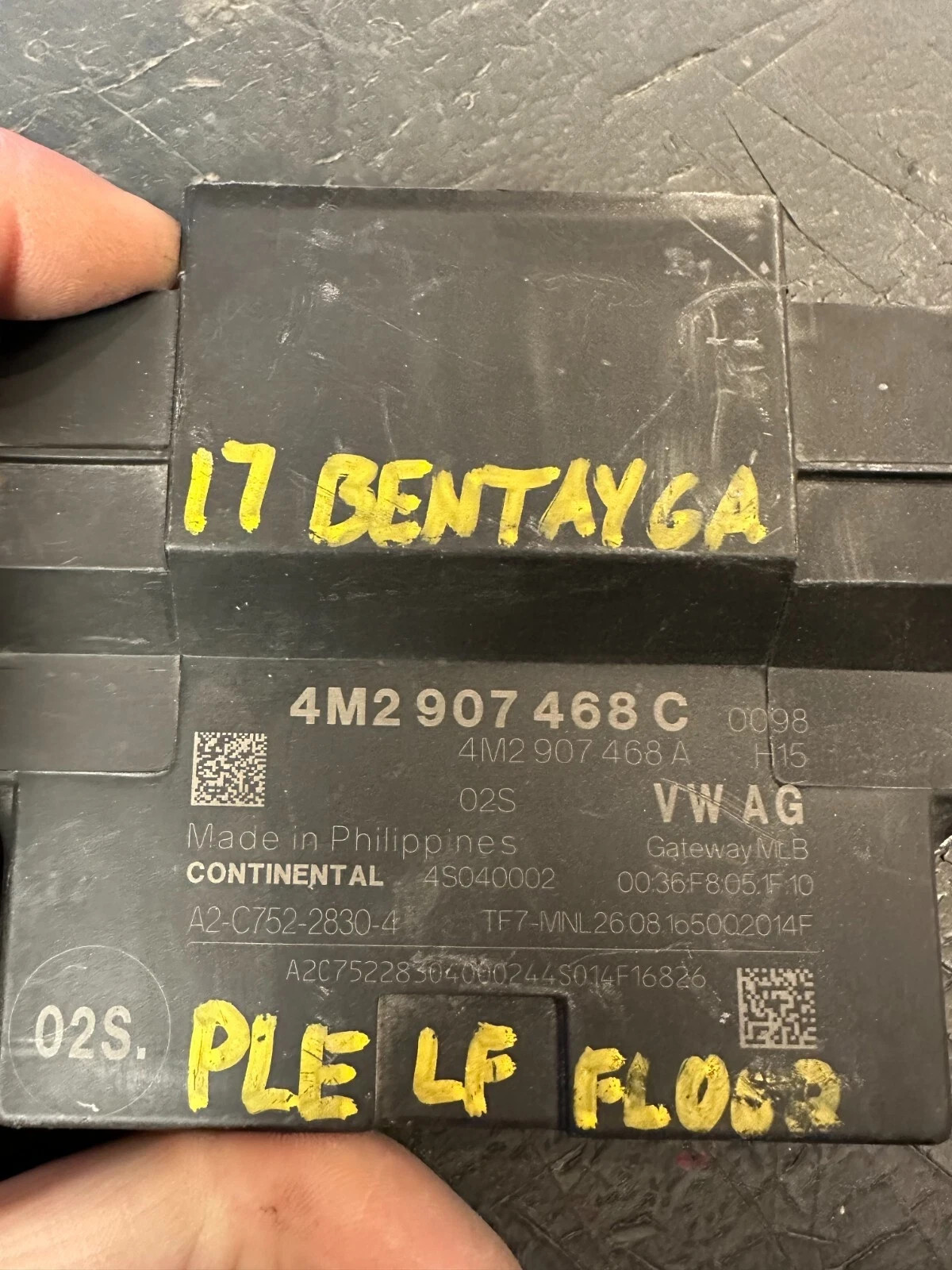 2017-2019 Bentley Bentayga CAN INTERFACE GATEWAY COMPUTER 4M2 907 468 C