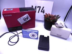 MINT Casio Digital Camera Exilim EX-Z77 7.2MP Blue Tested With Battery Charger