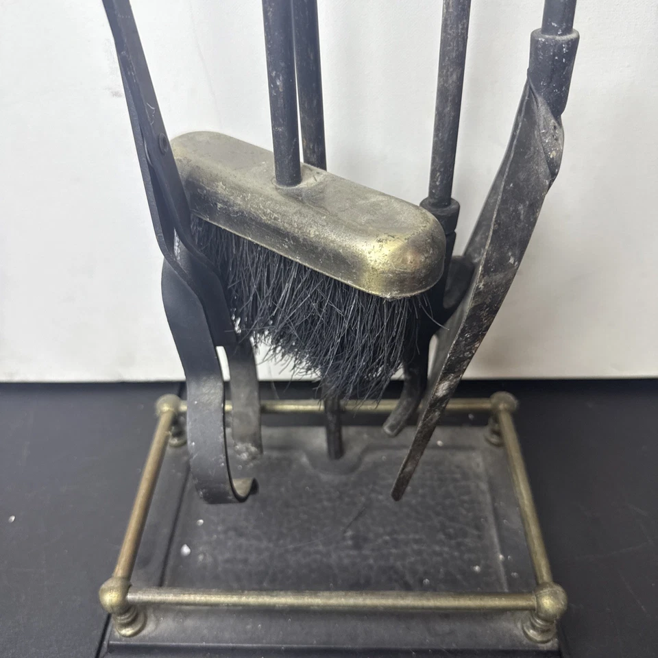 Juego de herramientas mixtas vintage de hierro de metal y latón para chimenea de 5 piezas con soporte* Foto 3 de 4