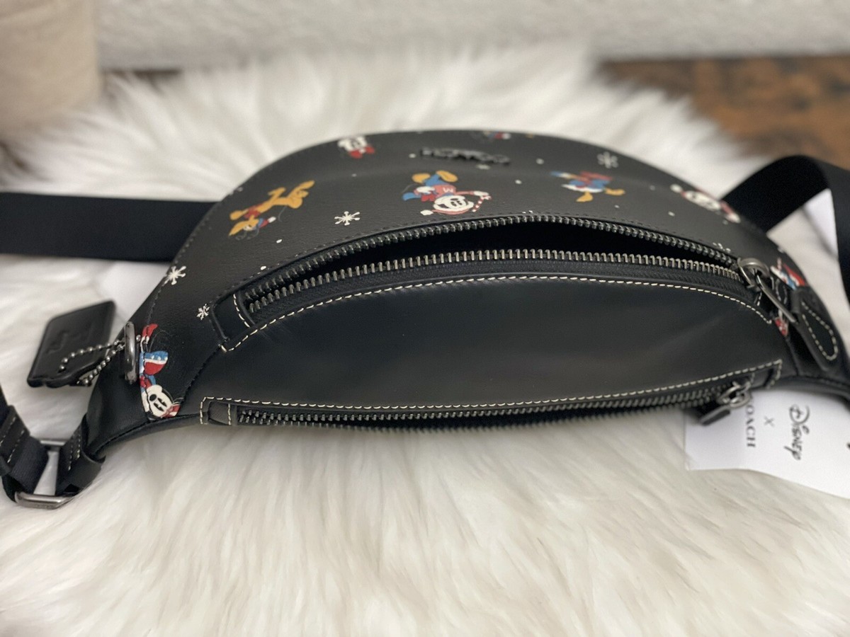 【新品未使用】1点限定 DISNEY X COACH ワーレン ミニベルトバッグ NEW Disney X Coach Warren Mini Belt Chest Sling Bag With
