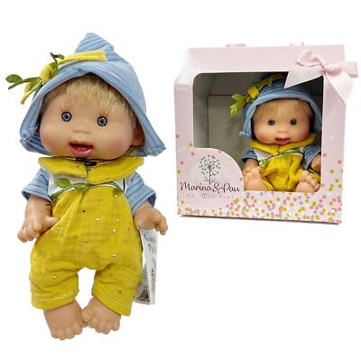 Poupée Marina & Pau Olivia 26cm Parfumée - Cheveux Blonds, Vinile, Boîte Collector 2021