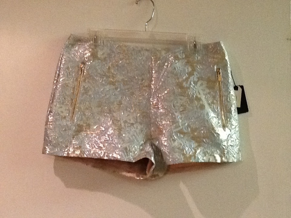 Women's Forever 21 Metallic Brocade Pattern Shorts Size 29