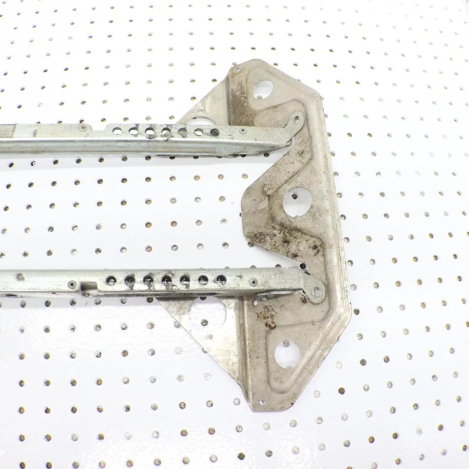 Soporte de montaje de asiento Arctic Cat F8 2011 5606-098 5706-051 5606-094 4606-328 Foto 3 de 4