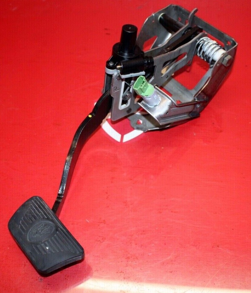 2014-2019 MASERATI GHIBLI Q4 M157 OEM BRAKE FOOT PEDAL ASSEMBLY W/ SENSOR