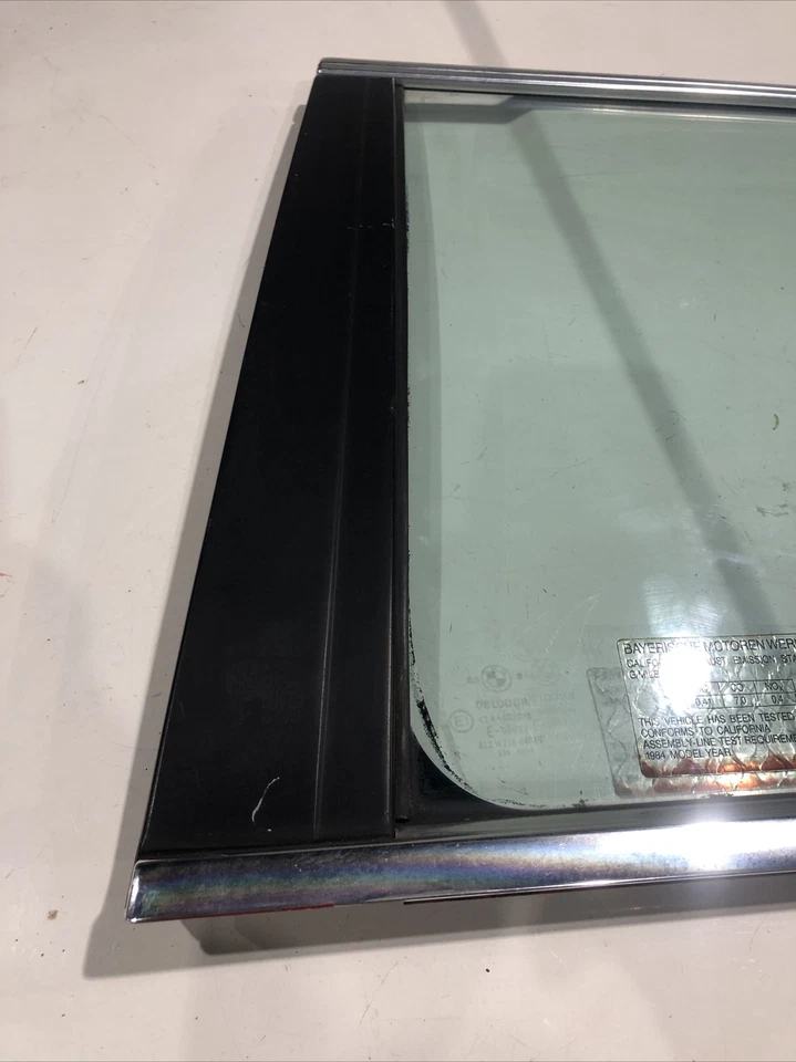 BMW E30 318 325 325 CUPÉ VENTANA TRASERA IZQUIERDA OEM ventana lateral, verde, izquierda Foto 4 de 4