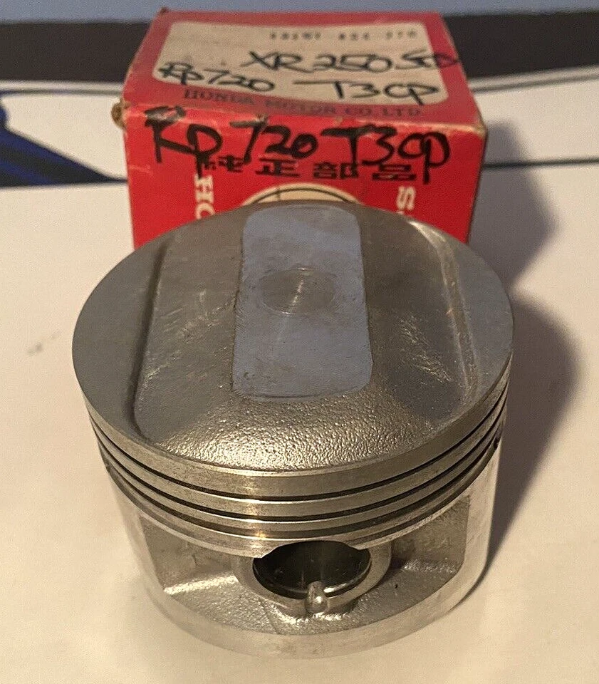 1979-1983 XR250R,PISTON (STD), 13101-434-770, RP720 T3CP.Genuine Honda Parts NOS - Image 3 of 4