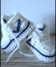 Handmade  crochet Slipers  shoes boots booties sneakers trainers dark blue 