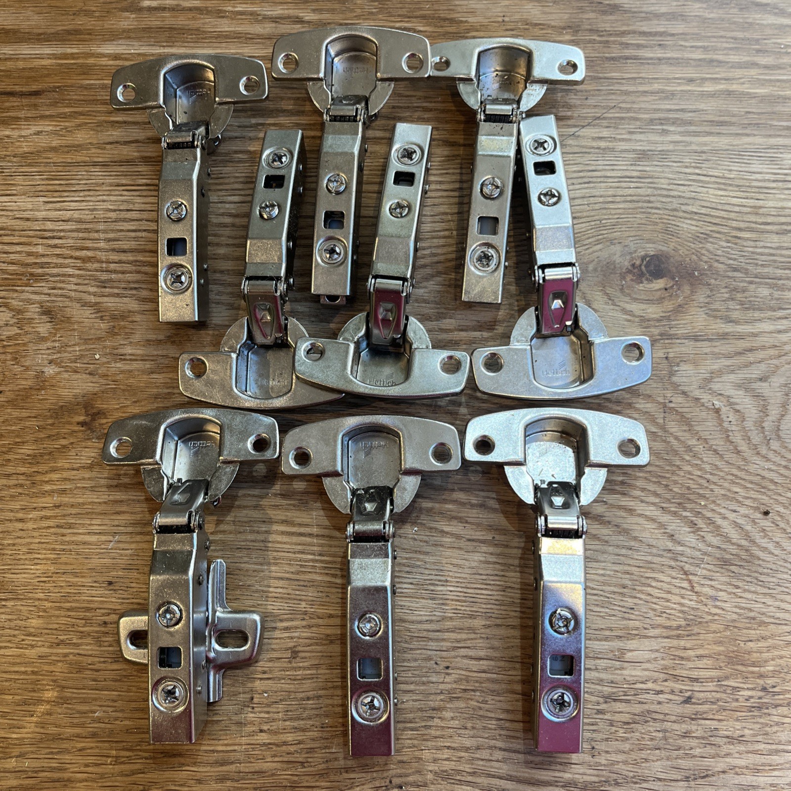 9 Hettich Soft Close Hinge 110° Full Overlay Concealed hinge & plate