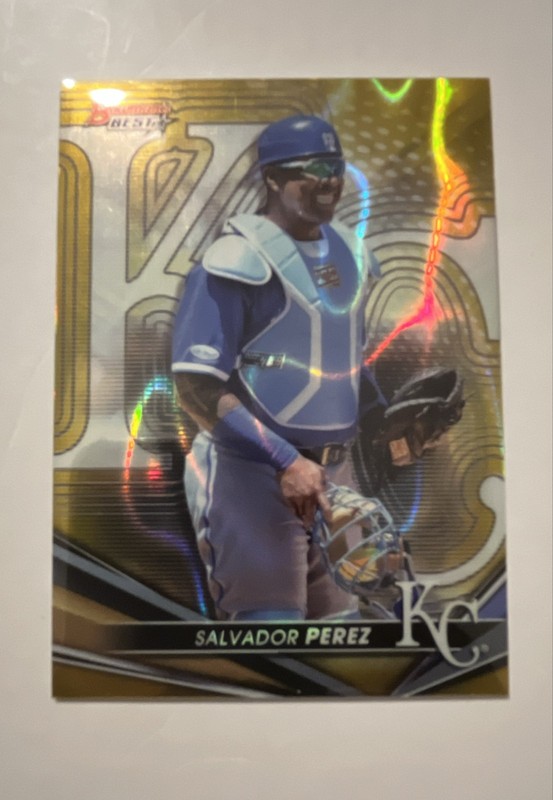 SALVADOR PEREZ /75 GOLD LAVA REFRACTOR 2022 BOWMAN’S BEST #4 KC ROYALS ⚾️ 🔥