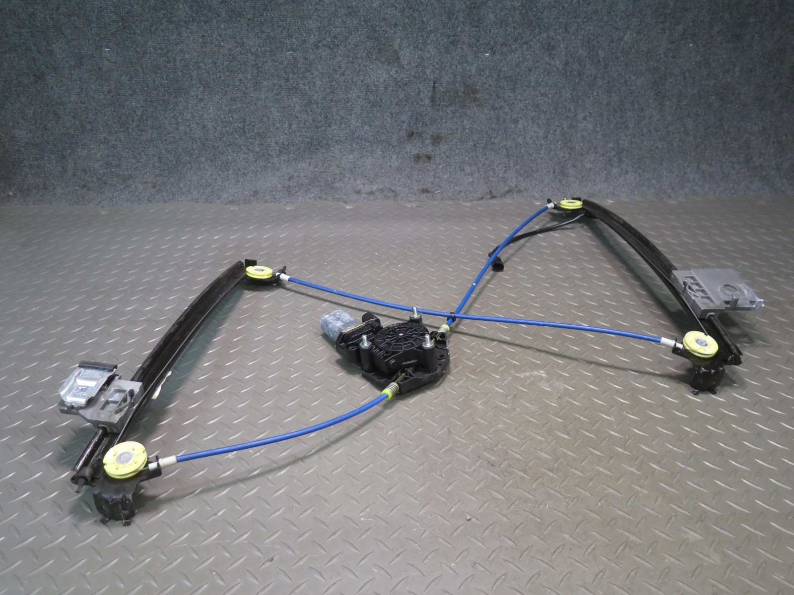 2008-2019 MASERATI GRANTURISMO M145 LEFT DOOR WINDOW REGULATOR W MOTOR