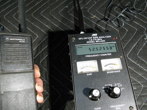 MFJ-259 SWR Antenna Analyzer 1.8 MHz-170 MHz With Box, Manual, Power Supply - Zdjęcie 16 z 22