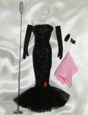 barbie black dress microphone Vintage Barbie Solo in the Spotlight COMPLETE w Microphone Necklace #982 NICE!