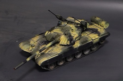 1/35 Slovakian T-72M2 MBT Pro built fertiges Vitrinenmodell (Amusing #12479) Neu in OVP - Bild 11 von 12