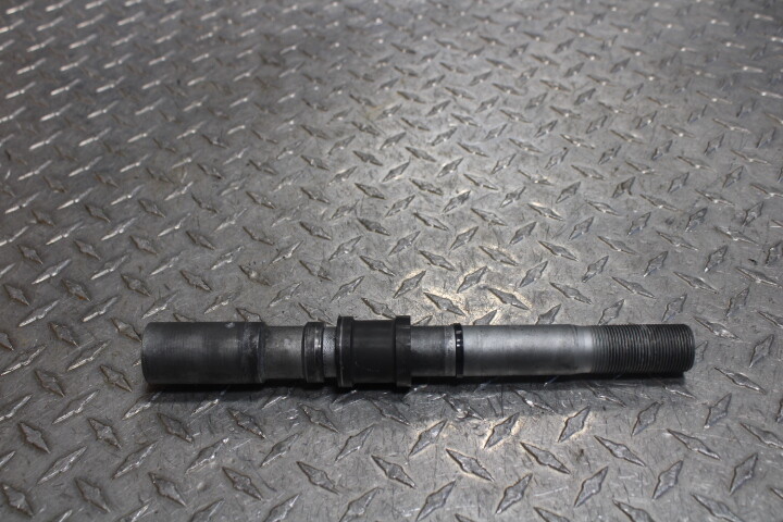 HYT様 2008 BMW F800ST OEM FRONT WHEEL RIM AXLE PIVOT BOLT