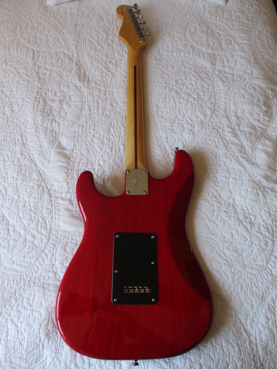 【人気のCAR】Squier by fender ストラトキャスター　2004年 2004 SQUIER by FENDER JAGMASTER / CAR ～ Modified / SOLD