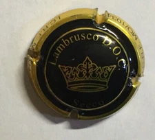 LAMBRUSCO D.O.C.  DRY CAPSULE CAP CHAMPAGNE SPARKLING WINE BOTTLE COLLECTION