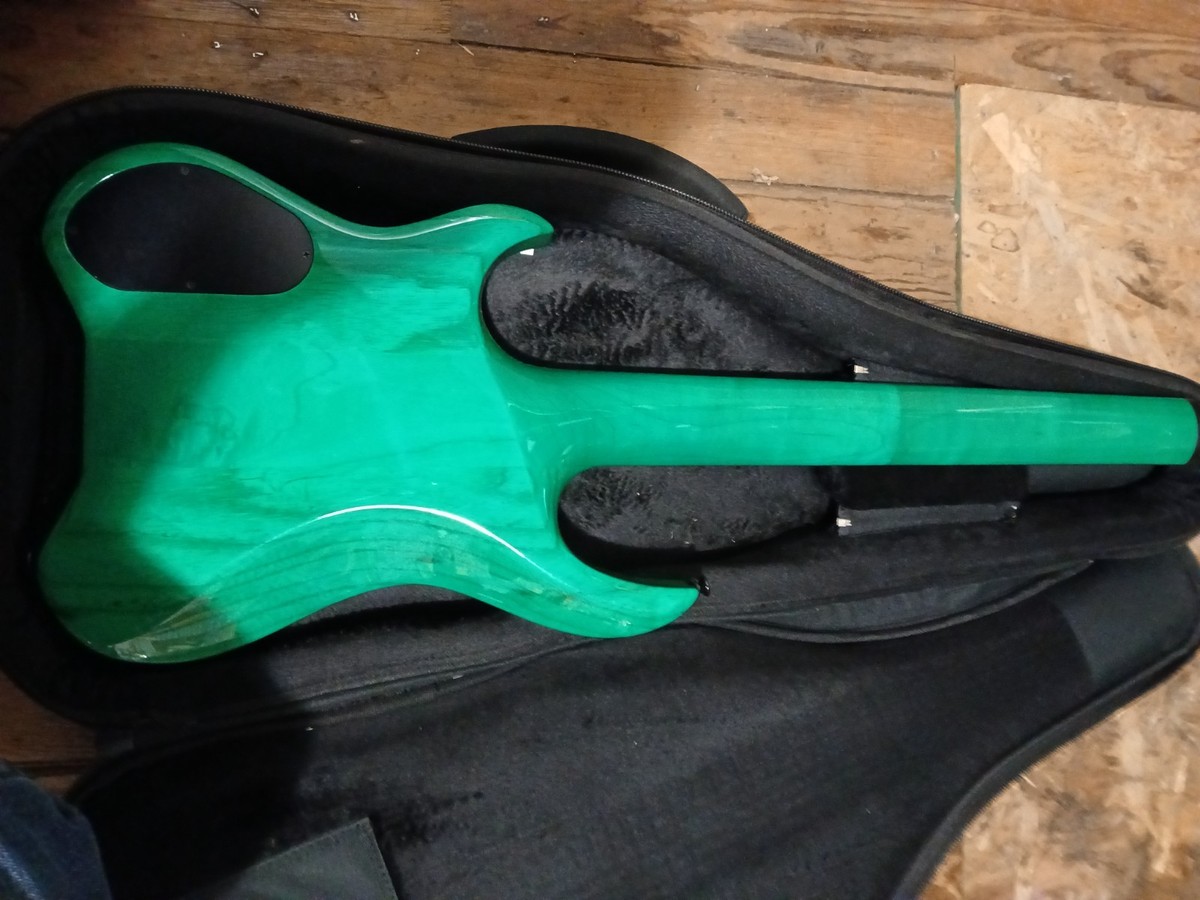 Kiesel 7-String Headless Electric Guitar White and Green w/ Soft