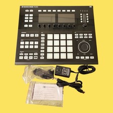 Native Instruments MASCHINE STUDIO Groove Pro...