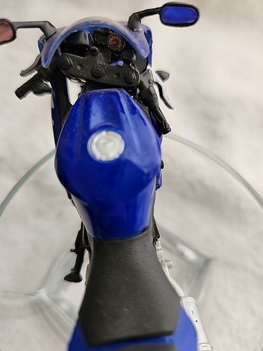 Yamaha YZF-R1 1999 Moto Sportiva Giapponese - Diecast 1:18 Blu e Nero - Foto 6 di 9