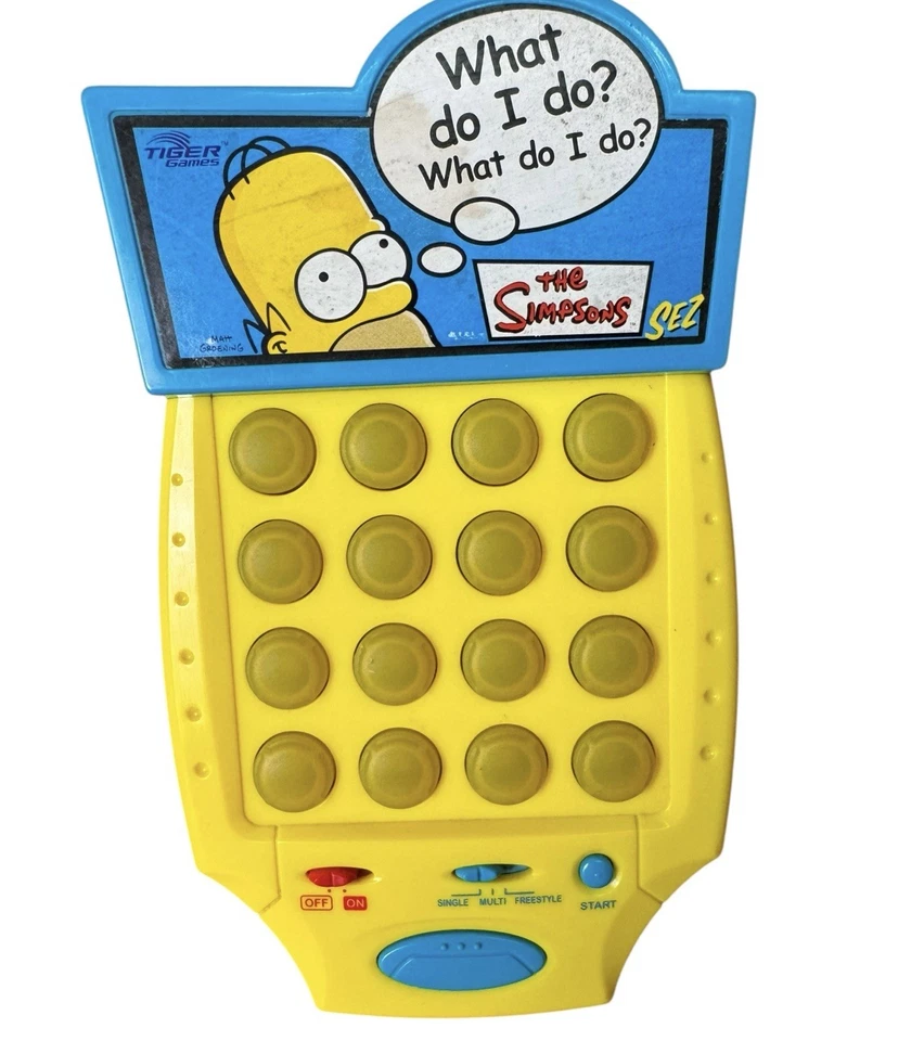 Los Simpson Sez Juego Electrónico Portátil Homer Simpson Tiger 2003 De Colección Funciona Foto 2 de 4