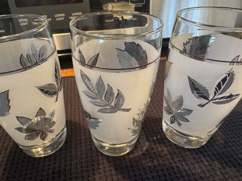 Set Of 4 Vintage Libby Silver Leaf Frosted Tumblers 5.5 Tall. Two Sets Available - Picture 3 of 7