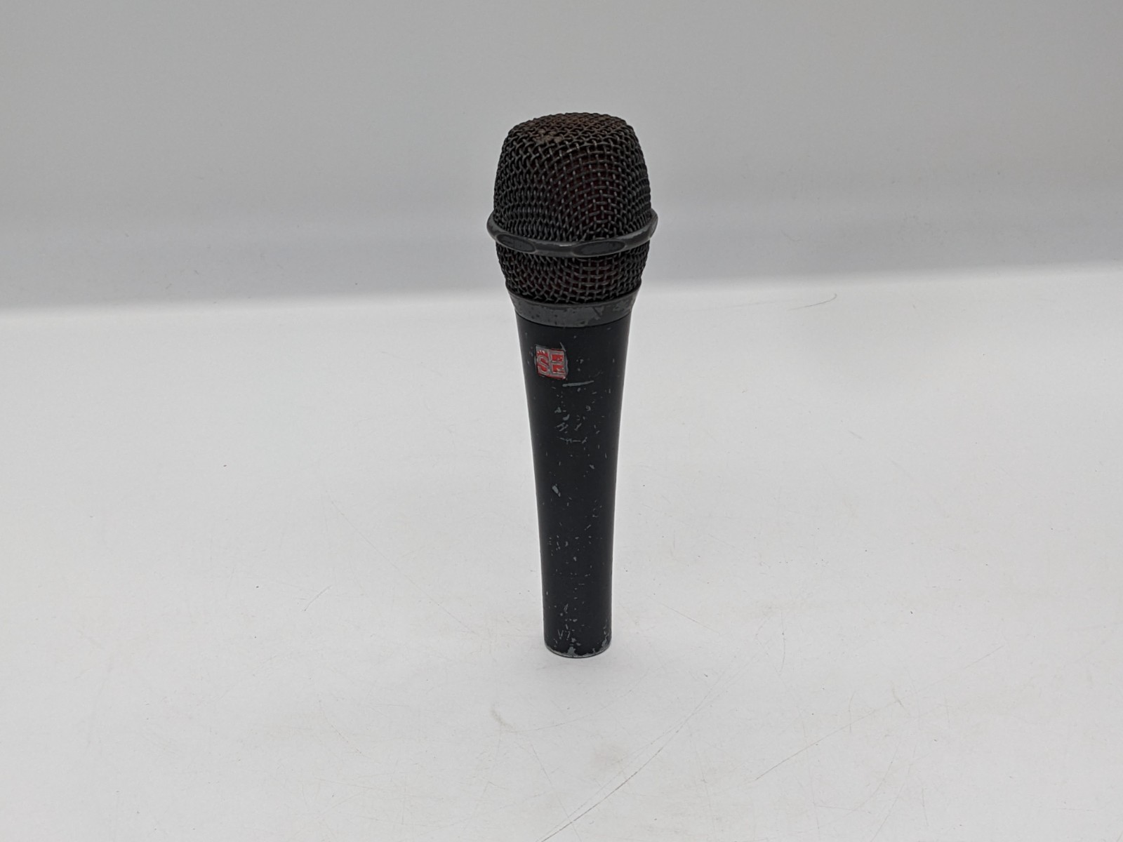 sE Electronics V7 microphone dynamic XLR vocal mic black READ DESCRIPTION