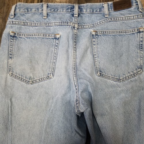 LL Bean Jeans Men's 37x30 Classic Fit Straight Leg Light Wash Blue Denim - Picture 17 of 17