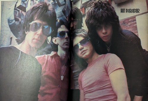 HIT PARADER Magazine February 1980 Queen, KISS, Suzi Quatro, B-52s, vintage rare - Picture 12 of 18