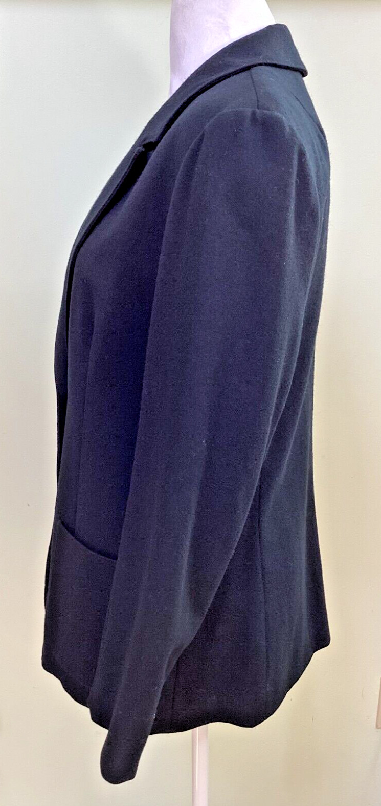 Pendleton Size 12 Black Lined Two-Button Long Sle… - image 4