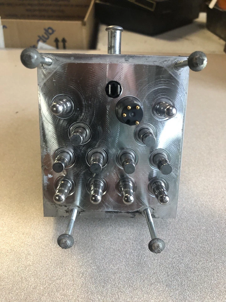 Nissan Cube 2011, bomba y bloque de freno antibloqueo ABS, fabricante de equipos originales Foto 4 de 4